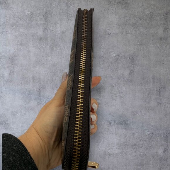 Louis Vuitton Damier Ebene Zippy Wallet - Picture 5 of 6